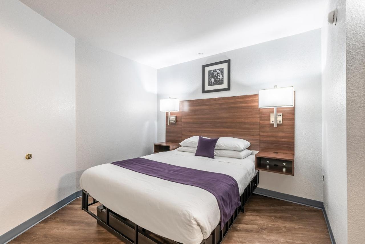 Americas Best Value Inn סרסי מראה חיצוני תמונה