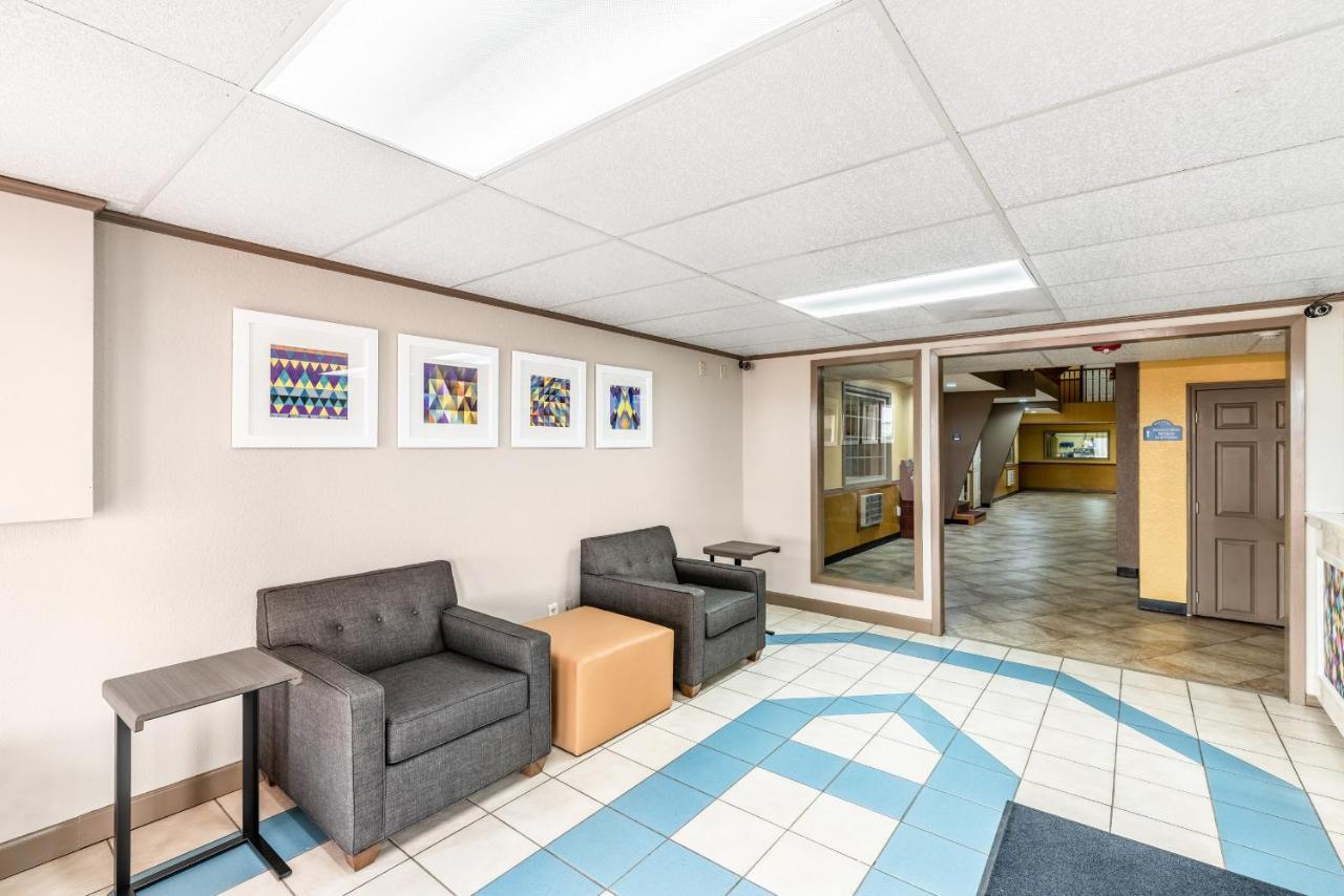 Americas Best Value Inn סרסי מראה חיצוני תמונה